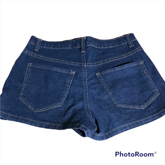 Forever 21 Women’s Denim Shortie Jean Shorts High Rise Dark Wash Size 27 - Picture 5 of 5